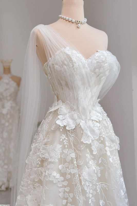 One-Shoulder Floral Lace Wedding Dress